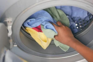 Spălarea Cârpelor În Mașina De Spălat Este Foarte Bună, Dar Un Inginer Chimist Recomandă Respectarea Unui Protocol: „Contaminarea Încrucișată Este Foarte Frecventă”.