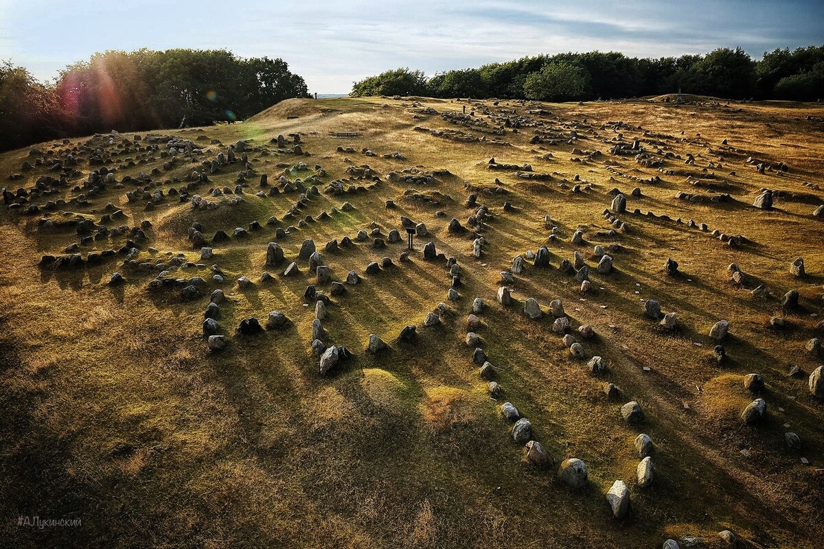 Această Piatră Găsită Într-Un Mormânt Viking Ar Putea Schimba Viziunea Noastră Asupra Ritualurilor Funerare
